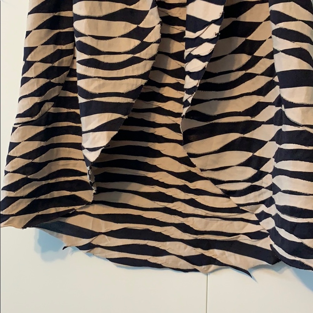 Vest - Picture 4 of 8